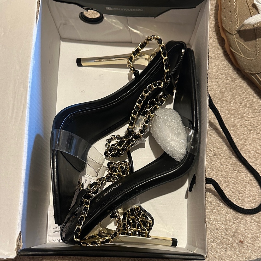 Fashion Nova Black and Gold Chain Heels